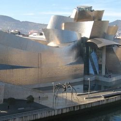 Guggenheim de Bilbao: el edificio y la ciudad