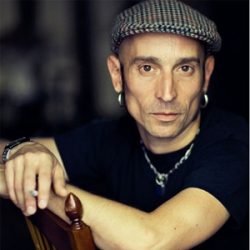 "La casa por el tejado", de Fito y Fitipaldis