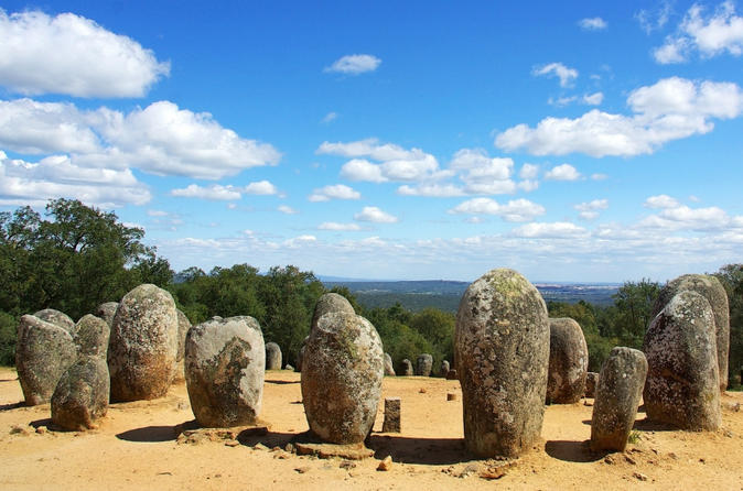 ECOS DE LA HISTORIA EL CROMLECH DOS ALMENDRES 2