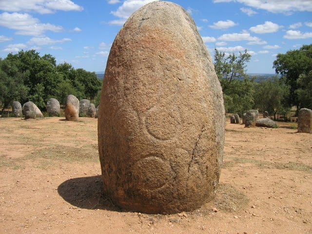 ECOS DE LA HISTORIA EL CROMLECH DOS ALMENDRES 4