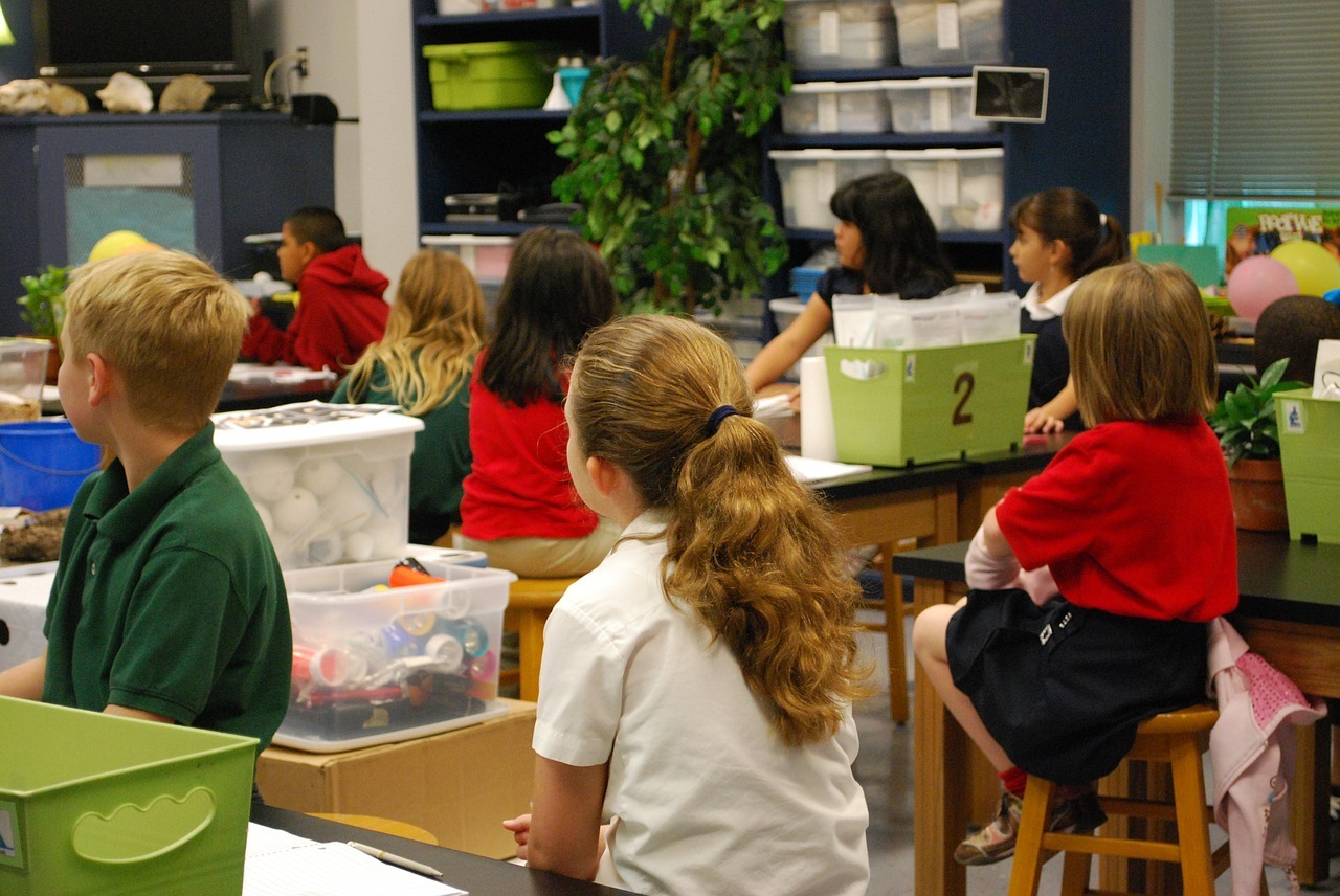 niños aula