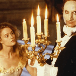 El fantasma de la ópera (1990): teatro antiguo en cine moderno