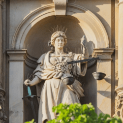 Educación: integridad humana e institucional