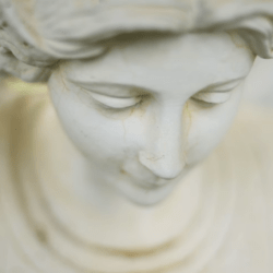 El arte y su expresión en la mujer griega